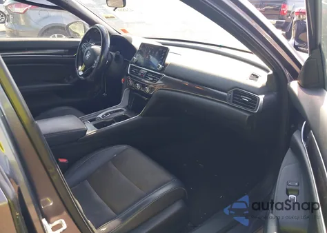 2018 Honda Accord Sport 2.0T from USA, damaged, VIN 1HGCV2F33JA027931